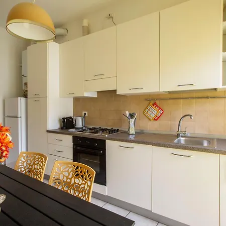 Apartamento Lake Como Spacious Apartment - Center, Lake & Station 10 Min *