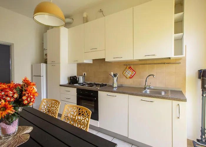 Apartment Lake, Spacious And Near Historic Center - Pet Friendly *