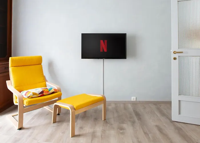 Lake, Spacious And Near Historic Center - Pet Friendly